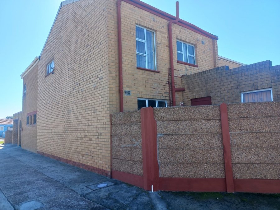 2 Bedroom Property for Sale in Westridge Western Cape